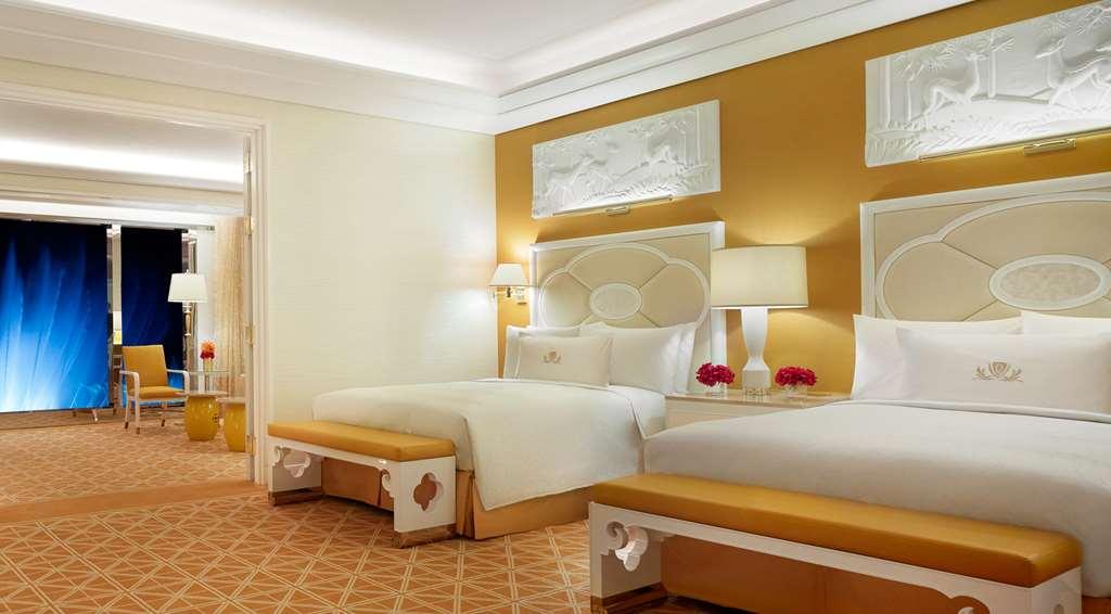 Wynn Palace Macau Room photo